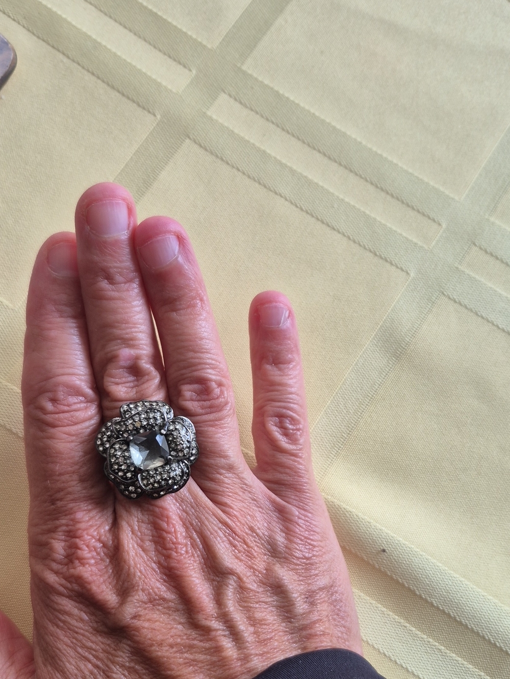 Stella and Dot Belle Fleur Ring